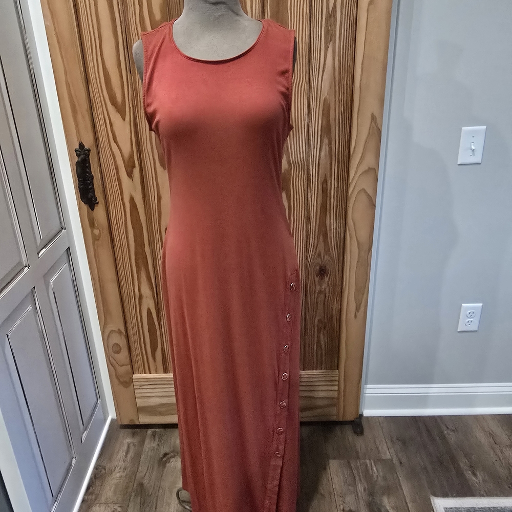 Premise Rust Sleeveless Maxi Dress